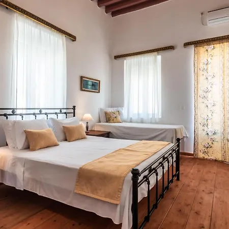 Antigoni's Bay House * Adamantas (Milos)